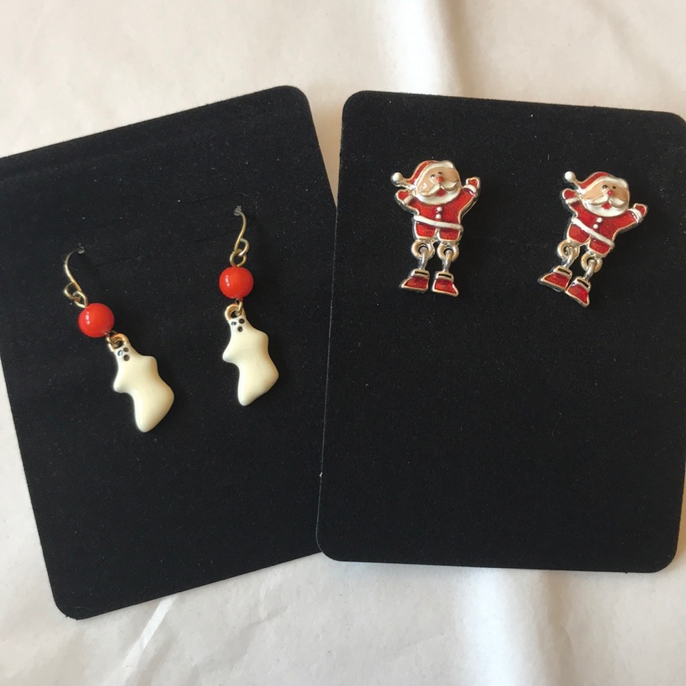 Lot of 2 pair of holiday earrings